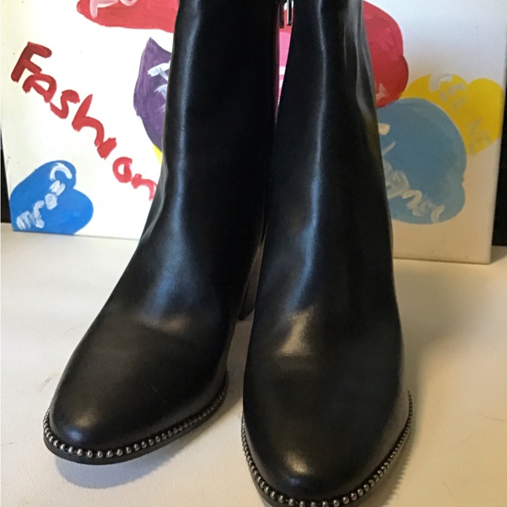Coach Black Leather Bead Chain Ankle and Bottom Size 11 - Picture 2 of 6